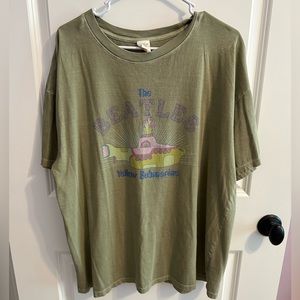 American Eagle Beatles Yellow Submarine Graphic Tshirt